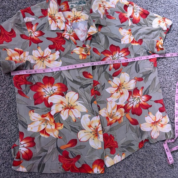 Floral Button Up Hawaiian Shirt Resort Vacation Short Sleeve Summer Blouse - Picture 7 of 8